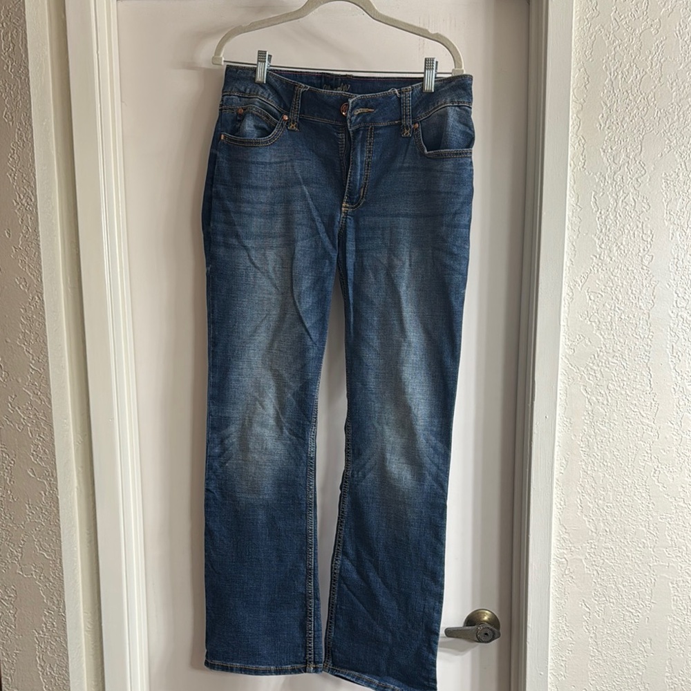 Wrangler women’s Dark Blue Bootcut Jeans